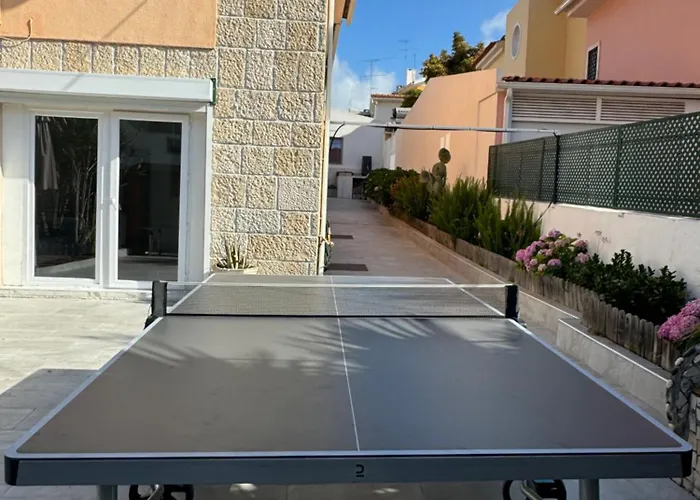 Cascais Garden Villa