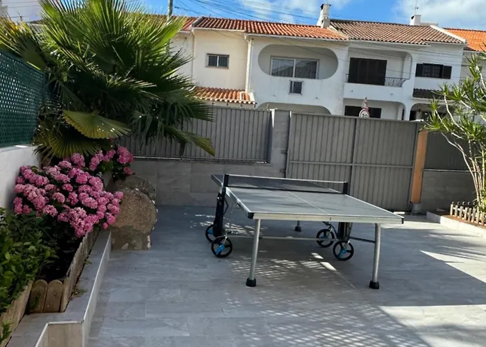 Cascais Garden Villa